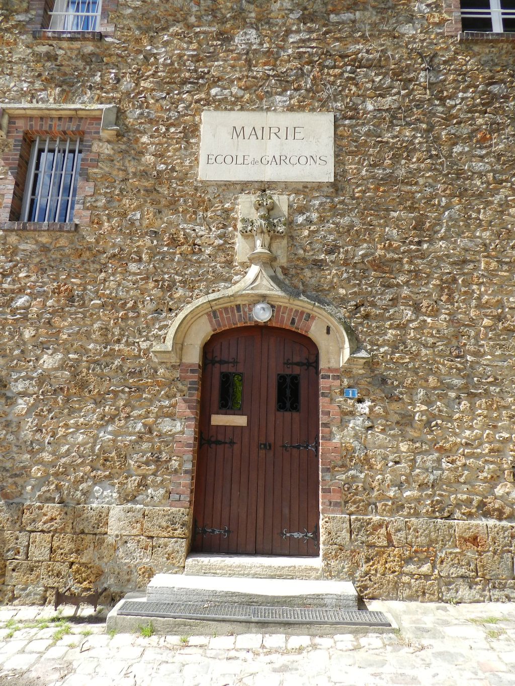 Mairie Mairie de FontenaylèsBriis Essonne